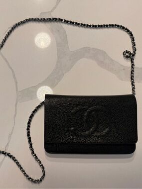 Chanel Woc leather cross body Black